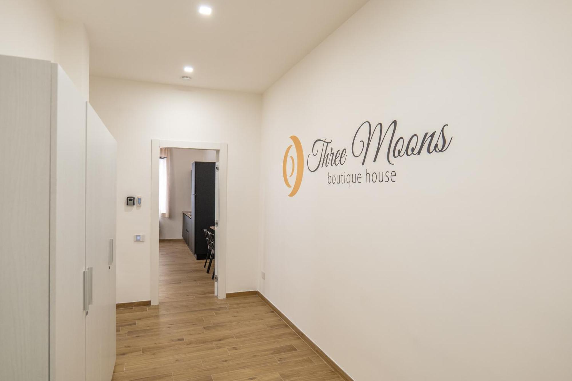 Three Moons Boutique House/Calypso Apartment Salerno Exterior photo